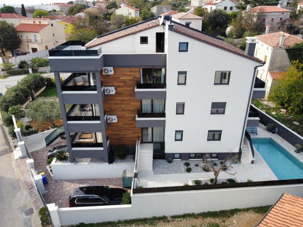 Apartments Sara II Ližnjan Eksteriør billede